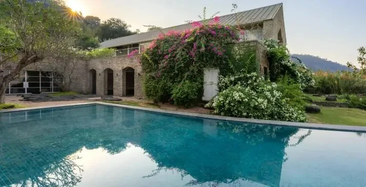 5 Captivating Reasons Why a Luxury Villa Rental Outshine Hotels